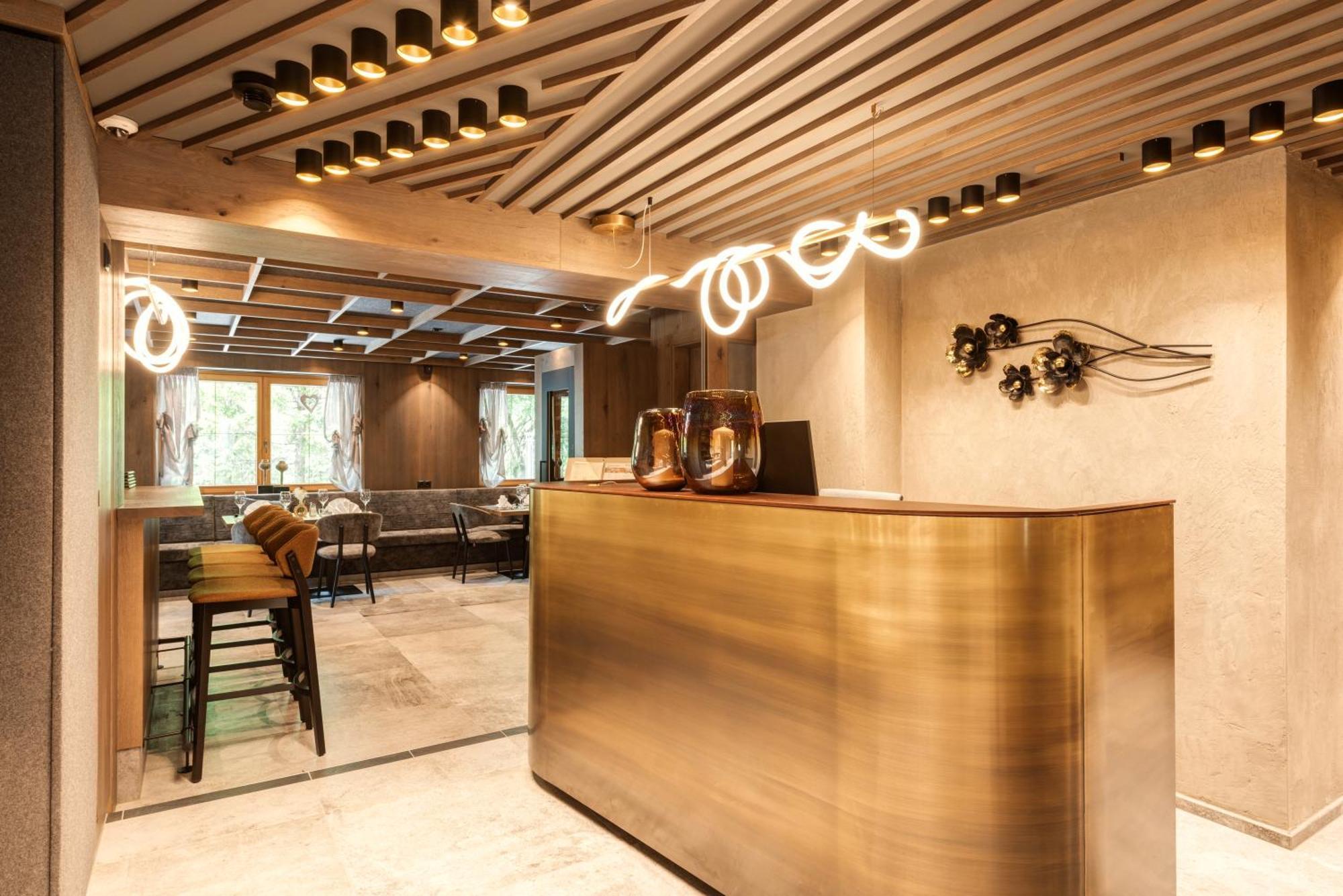 Hotel Enzian Paznaun ゼー エクステリア 写真